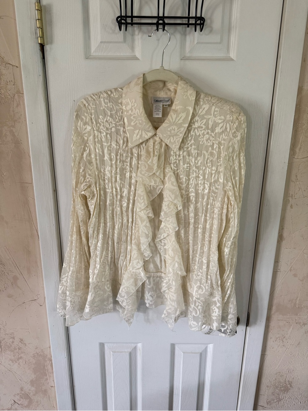 Coldwater Creek Cream Floral Jacquard Blouse